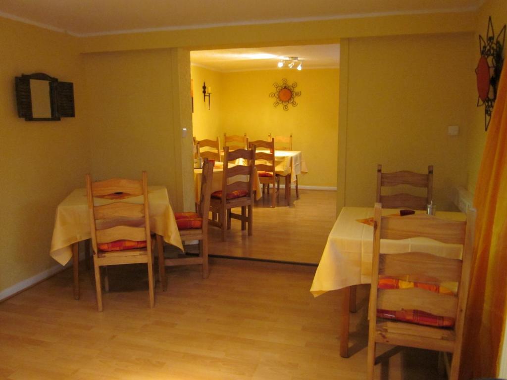 Gastehaus Am Fels Hotel Altenahr Esterno foto